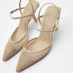 Zara Nude Netting Detail Kitten Heels 🐈 👡🤍 Size 7.5